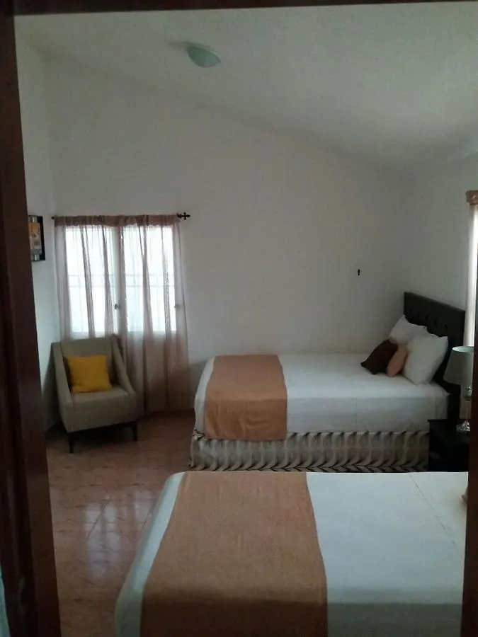 Room In Cancun Stadium 0*,